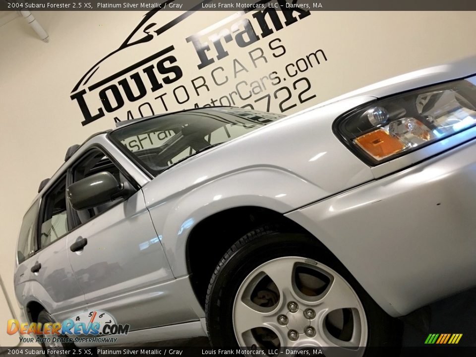 2004 Subaru Forester 2.5 XS Platinum Silver Metallic / Gray Photo #22