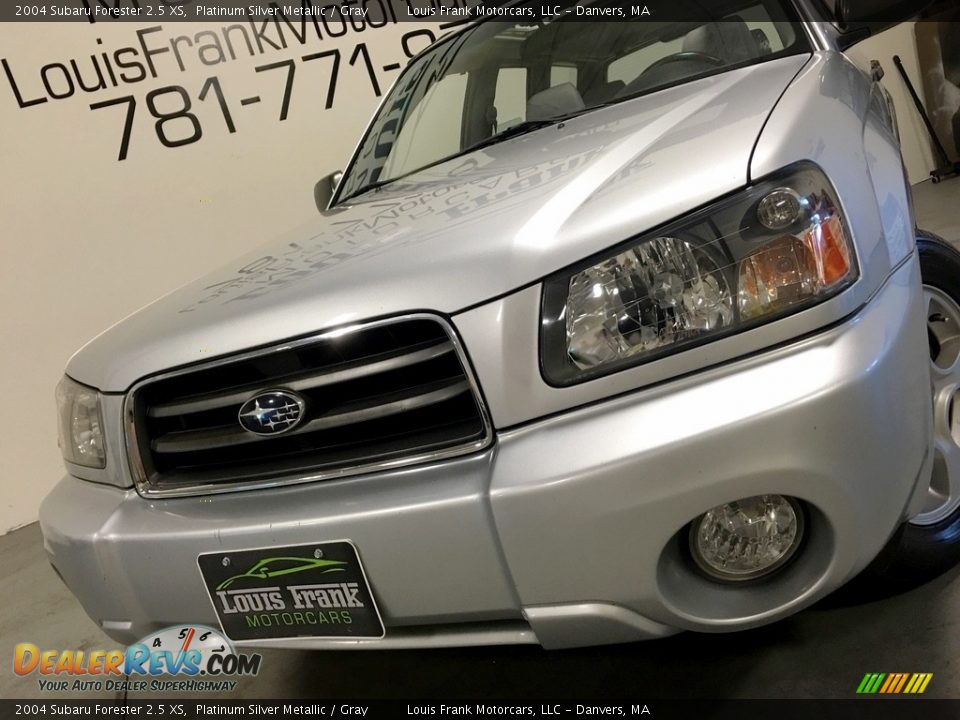 2004 Subaru Forester 2.5 XS Platinum Silver Metallic / Gray Photo #24