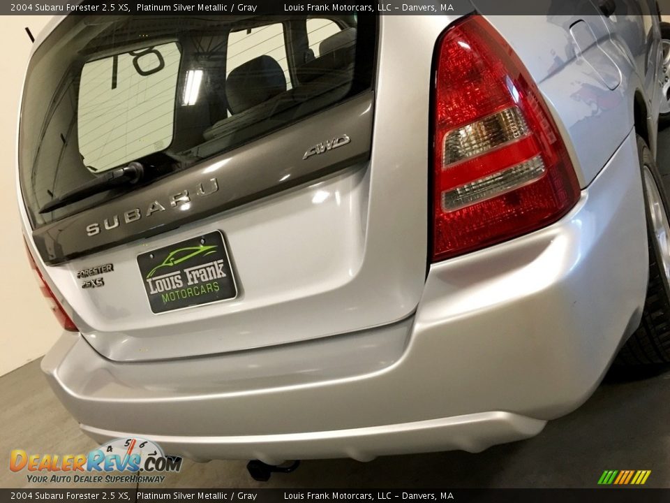 2004 Subaru Forester 2.5 XS Platinum Silver Metallic / Gray Photo #27