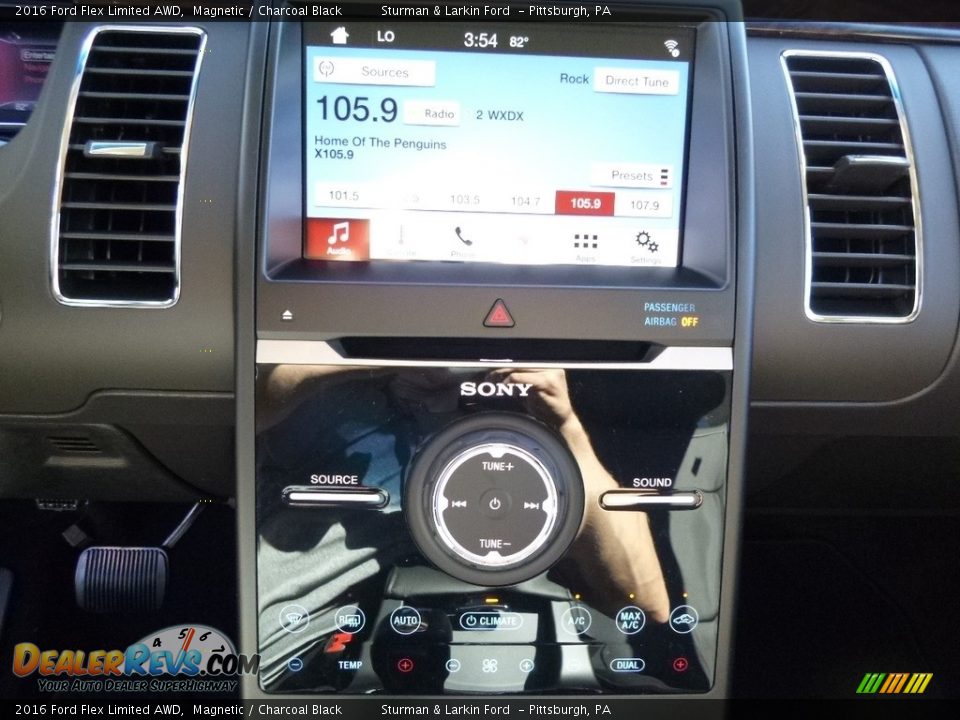 2016 Ford Flex Limited AWD Magnetic / Charcoal Black Photo #13