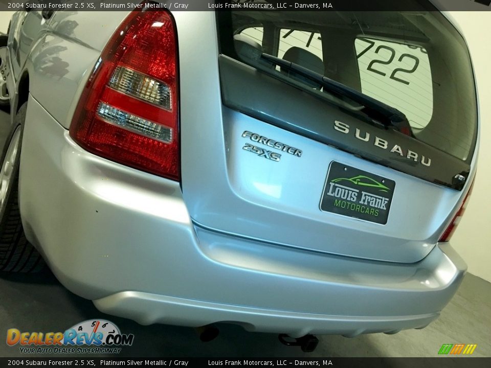 2004 Subaru Forester 2.5 XS Platinum Silver Metallic / Gray Photo #29