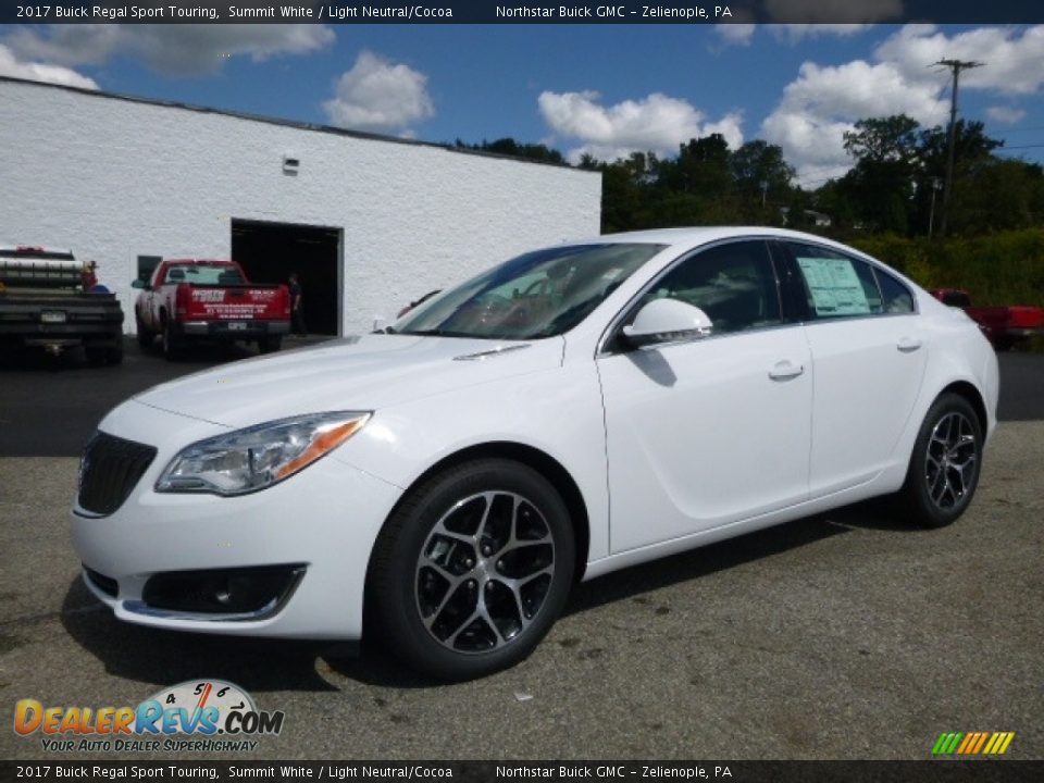 2017 Buick Regal Sport Touring Summit White / Light Neutral/Cocoa Photo #1