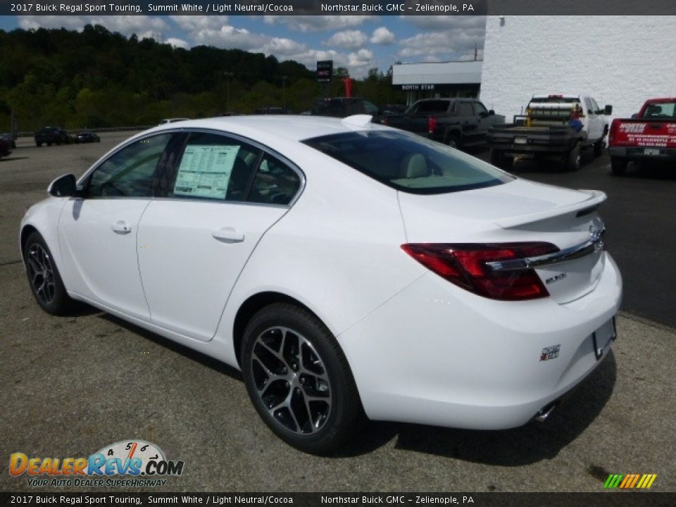 2017 Buick Regal Sport Touring Summit White / Light Neutral/Cocoa Photo #3