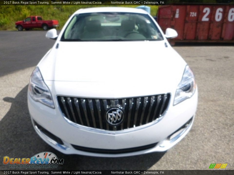 2017 Buick Regal Sport Touring Summit White / Light Neutral/Cocoa Photo #11