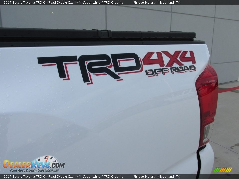 2017 Toyota Tacoma TRD Off Road Double Cab 4x4 Super White / TRD Graphite Photo #15