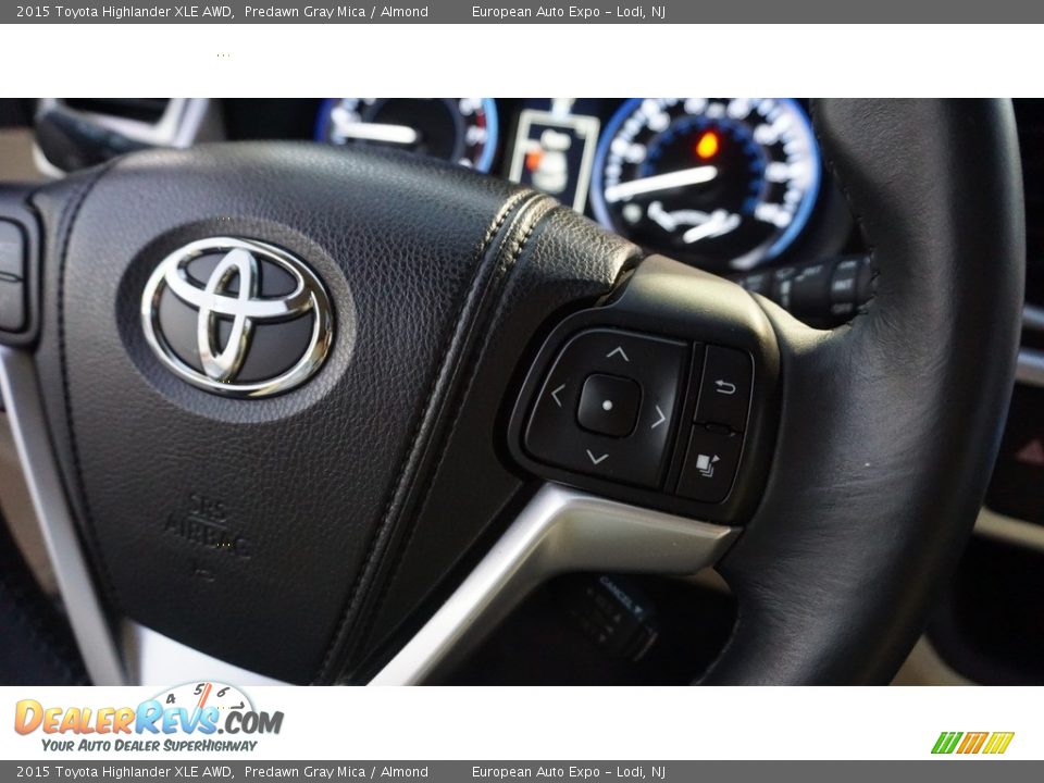 2015 Toyota Highlander XLE AWD Predawn Gray Mica / Almond Photo #21
