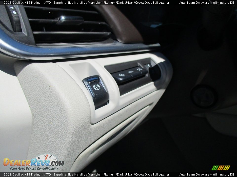 2013 Cadillac XTS Platinum AWD Sapphire Blue Metallic / Very Light Platinum/Dark Urban/Cocoa Opus Full Leather Photo #35