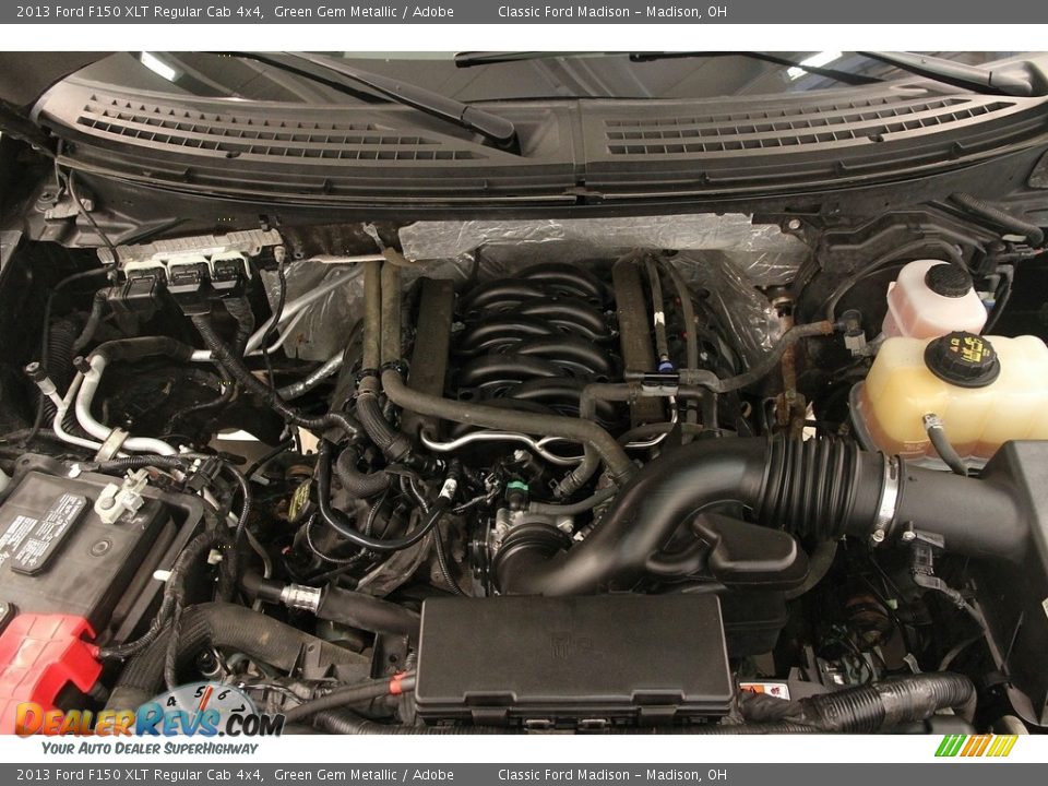 2013 Ford F150 XLT Regular Cab 4x4 Green Gem Metallic / Adobe Photo #12