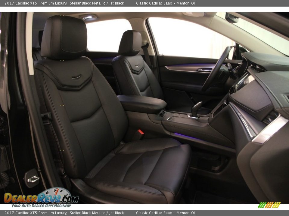Front Seat of 2017 Cadillac XT5 Premium Luxury Photo #13