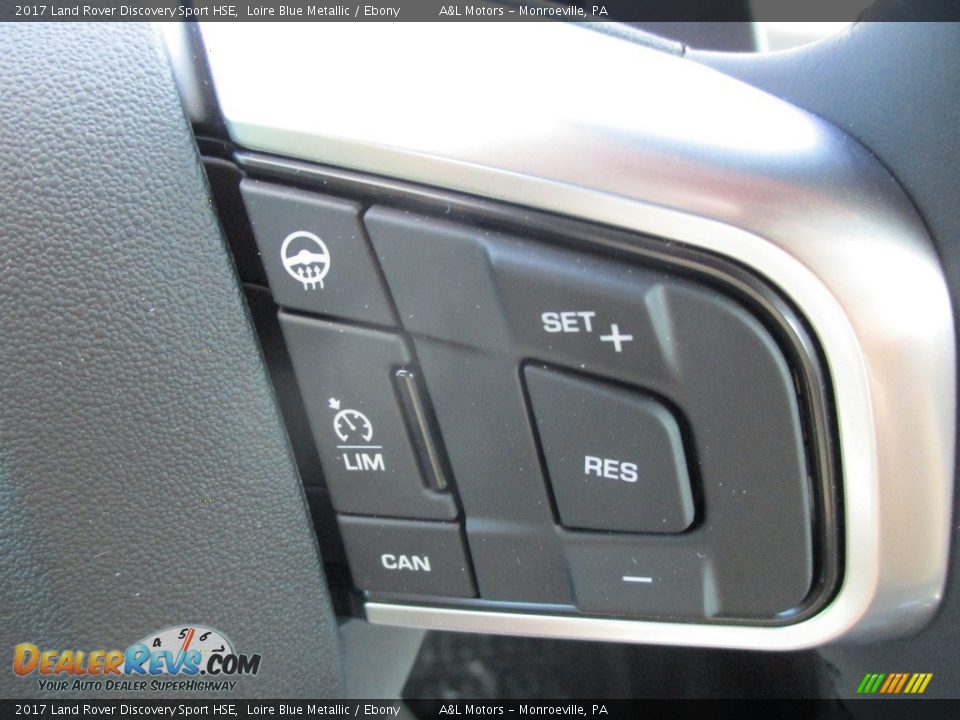 Controls of 2017 Land Rover Discovery Sport HSE Photo #15