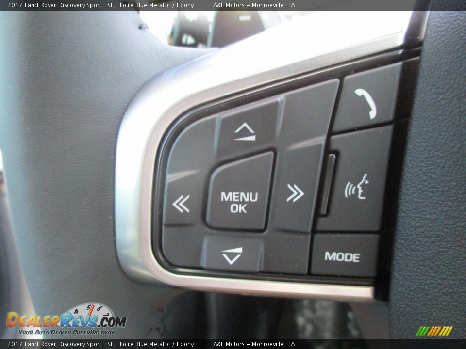 Controls of 2017 Land Rover Discovery Sport HSE Photo #16