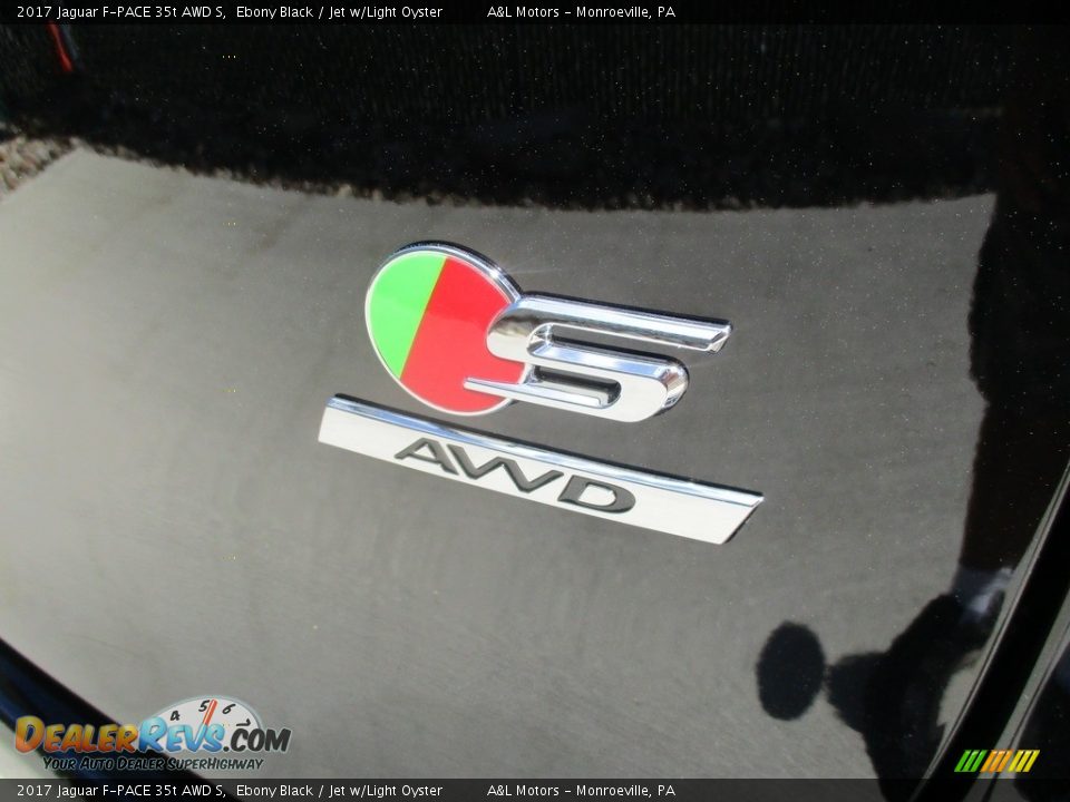 2017 Jaguar F-PACE 35t AWD S Ebony Black / Jet w/Light Oyster Photo #5