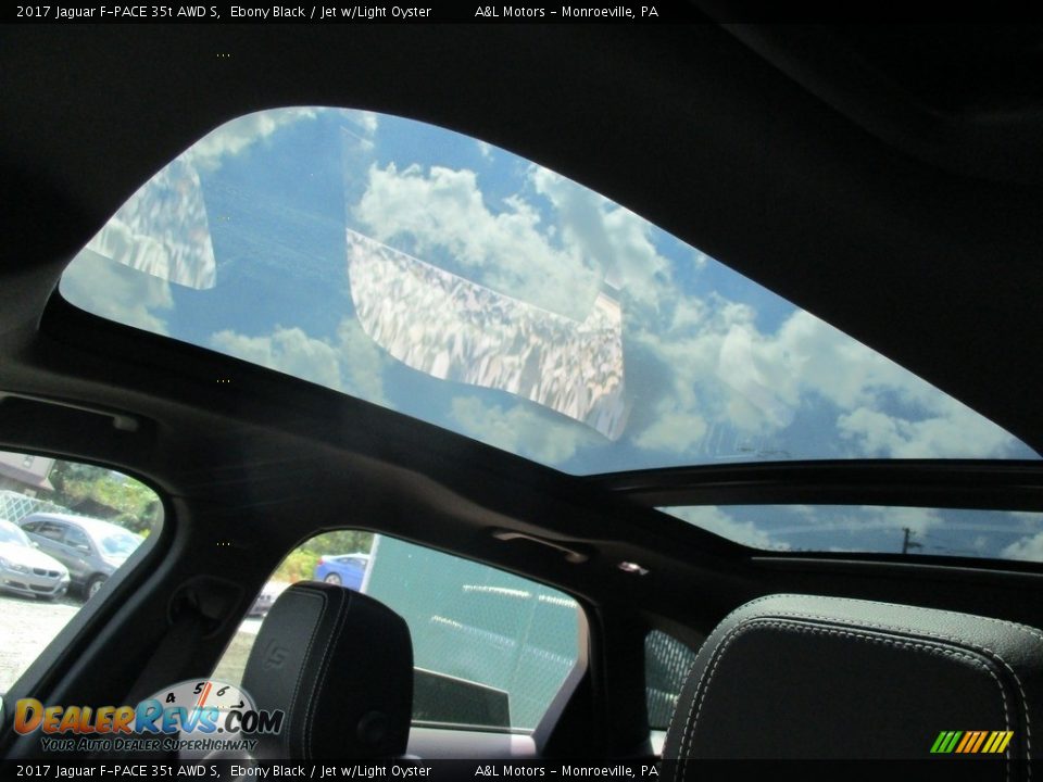 2017 Jaguar F-PACE 35t AWD S Ebony Black / Jet w/Light Oyster Photo #12