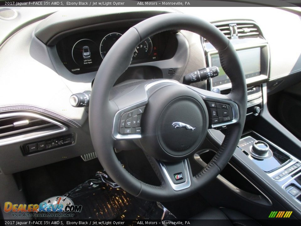 2017 Jaguar F-PACE 35t AWD S Ebony Black / Jet w/Light Oyster Photo #15