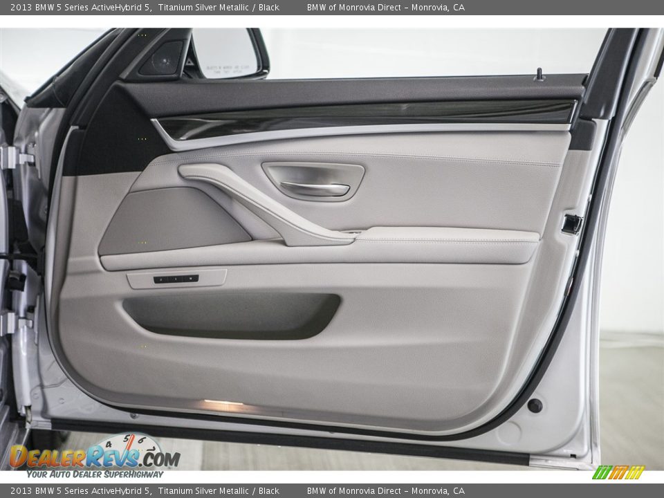 2013 BMW 5 Series ActiveHybrid 5 Titanium Silver Metallic / Black Photo #25