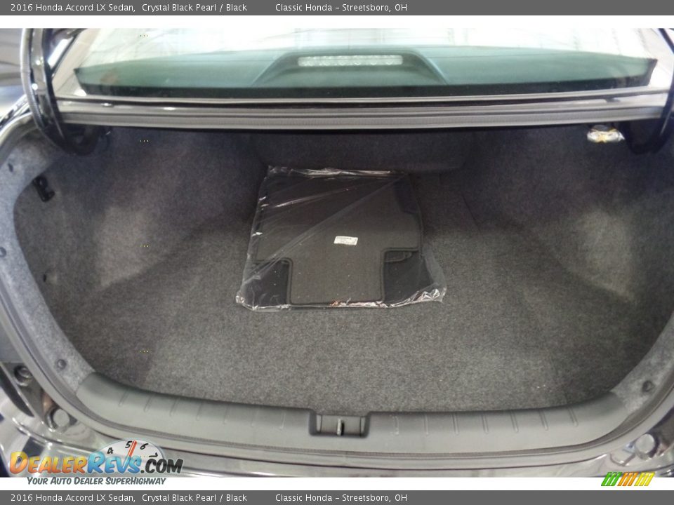 2016 Honda Accord LX Sedan Crystal Black Pearl / Black Photo #14