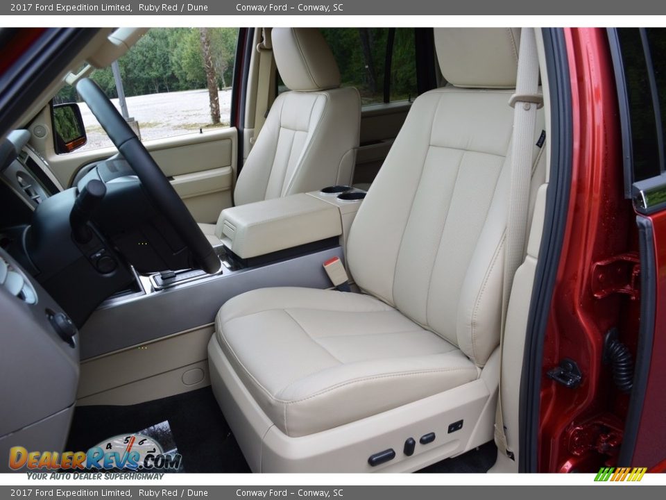Front Seat of 2017 Ford Expedition Limited Photo #22