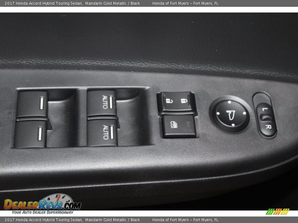 Controls of 2017 Honda Accord Hybrid Touring Sedan Photo #8
