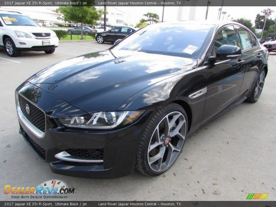 Front 3/4 View of 2017 Jaguar XE 35t R-Sport Photo #11