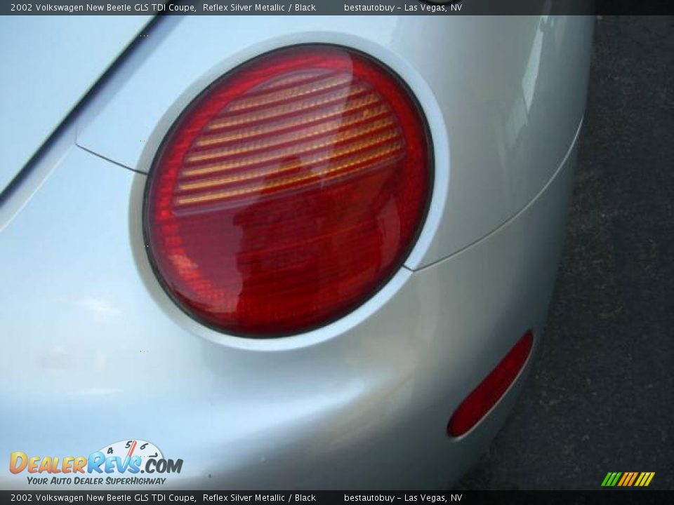 2002 Volkswagen New Beetle GLS TDI Coupe Reflex Silver Metallic / Black Photo #23