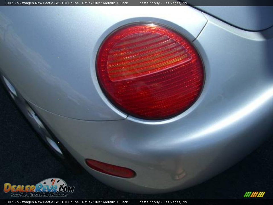 2002 Volkswagen New Beetle GLS TDI Coupe Reflex Silver Metallic / Black Photo #24