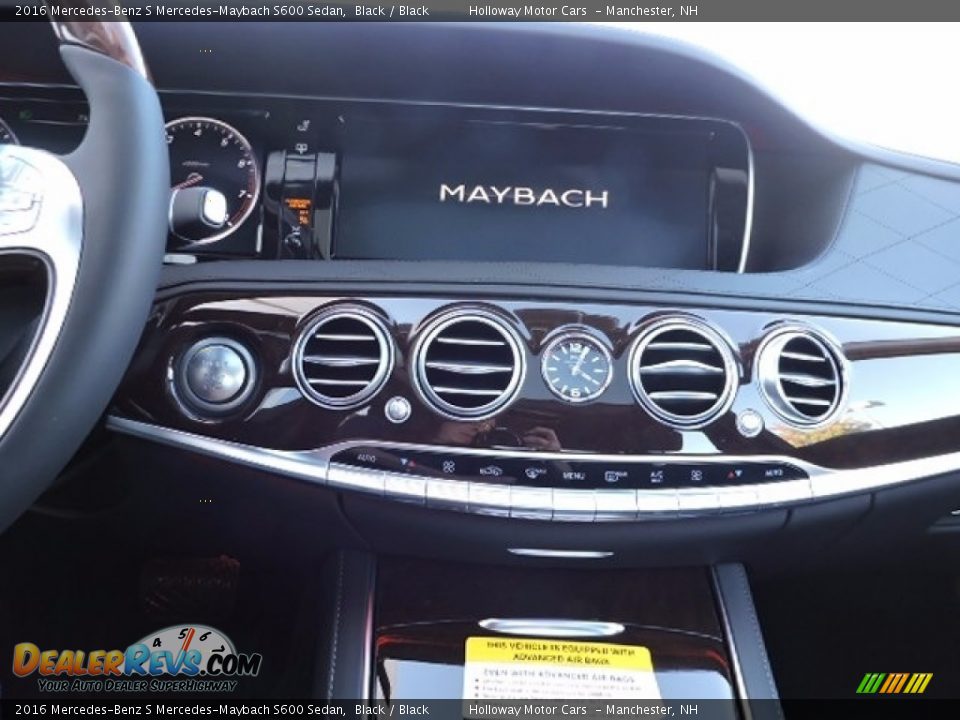 Controls of 2016 Mercedes-Benz S Mercedes-Maybach S600 Sedan Photo #11