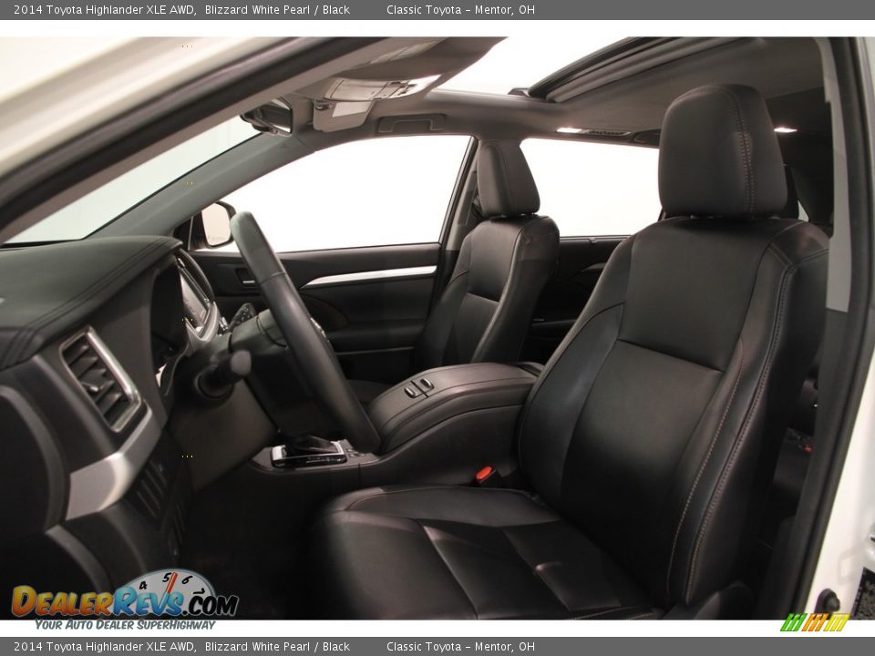 2014 Toyota Highlander XLE AWD Blizzard White Pearl / Black Photo #5