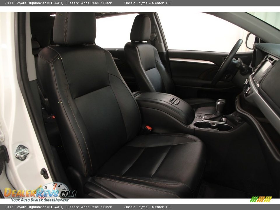 2014 Toyota Highlander XLE AWD Blizzard White Pearl / Black Photo #14
