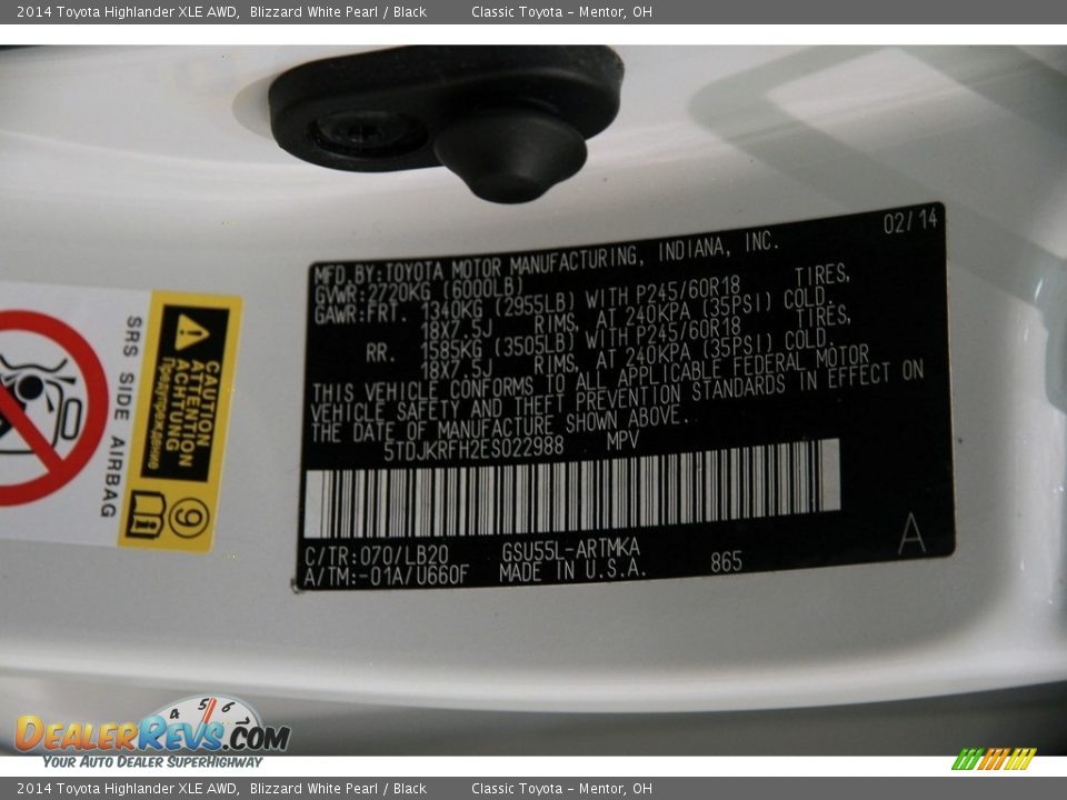 2014 Toyota Highlander XLE AWD Blizzard White Pearl / Black Photo #22