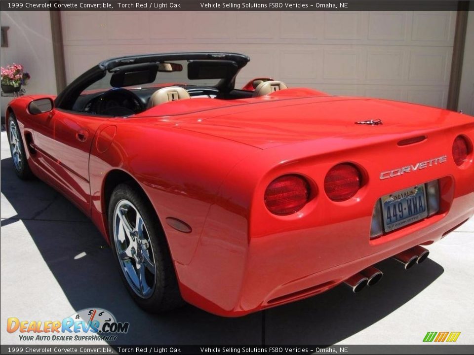 1999 Chevrolet Corvette Convertible Torch Red / Light Oak Photo #4