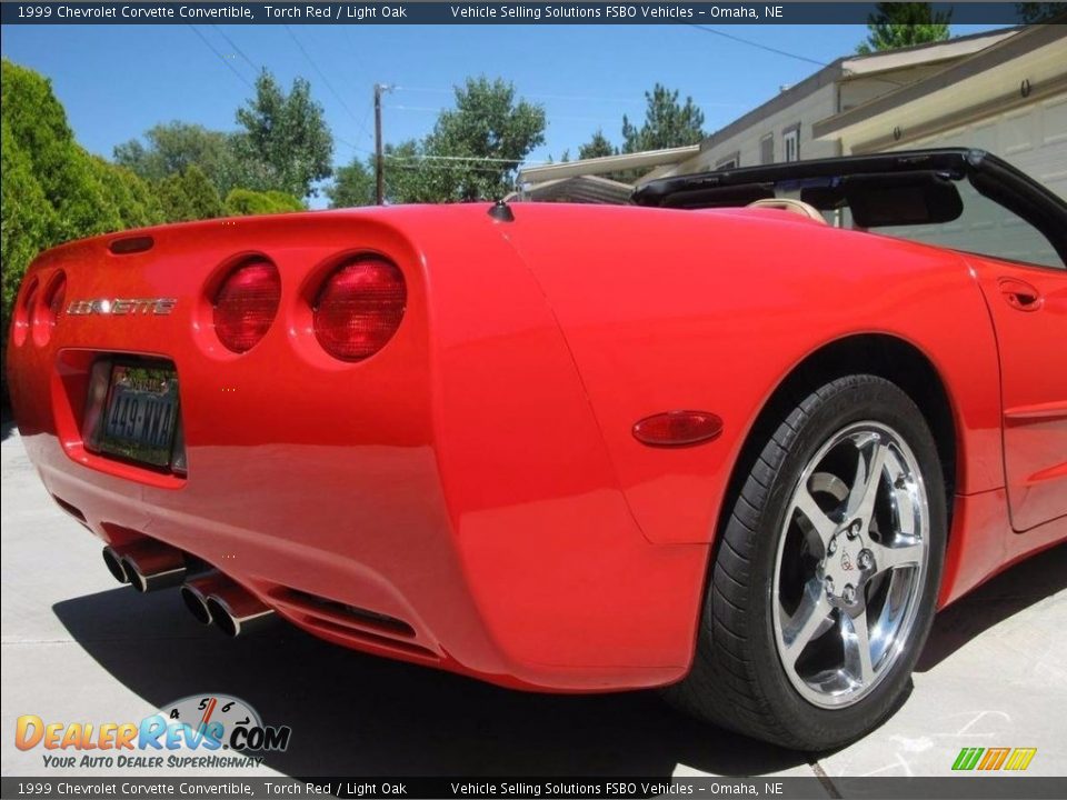 1999 Chevrolet Corvette Convertible Torch Red / Light Oak Photo #7