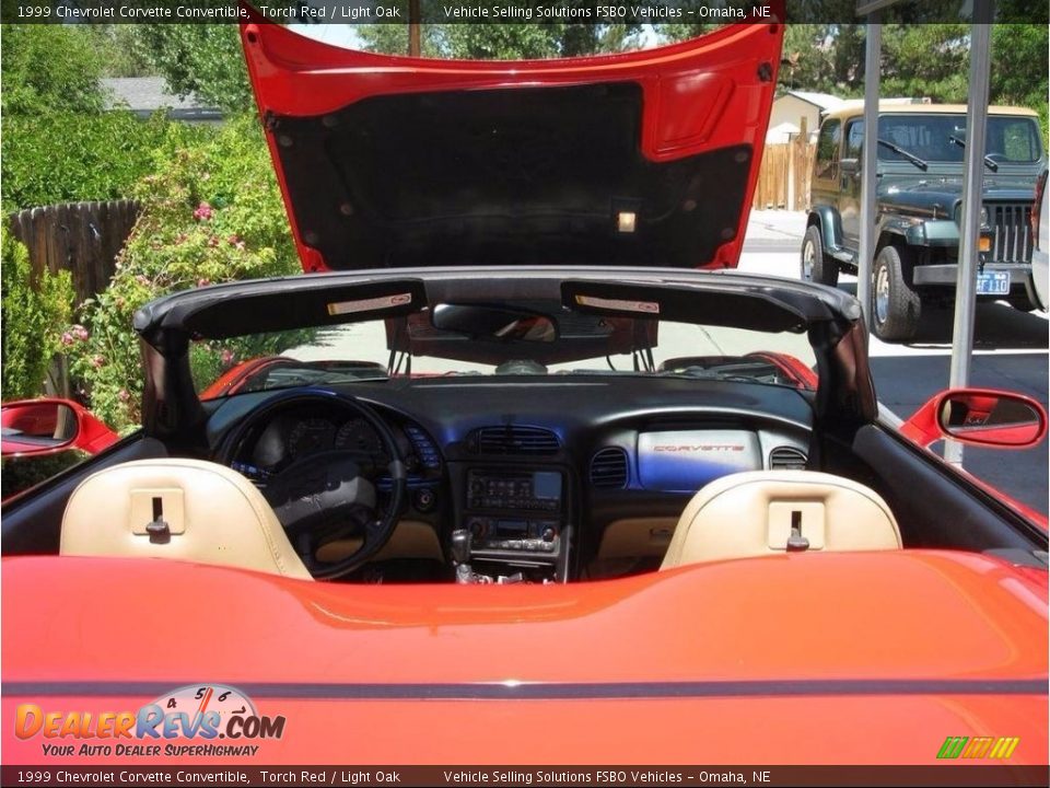 1999 Chevrolet Corvette Convertible Torch Red / Light Oak Photo #14