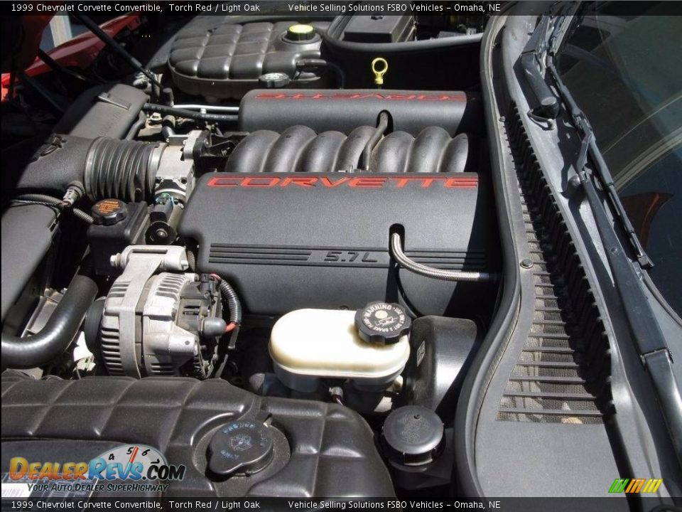 1999 Chevrolet Corvette Convertible Torch Red / Light Oak Photo #18