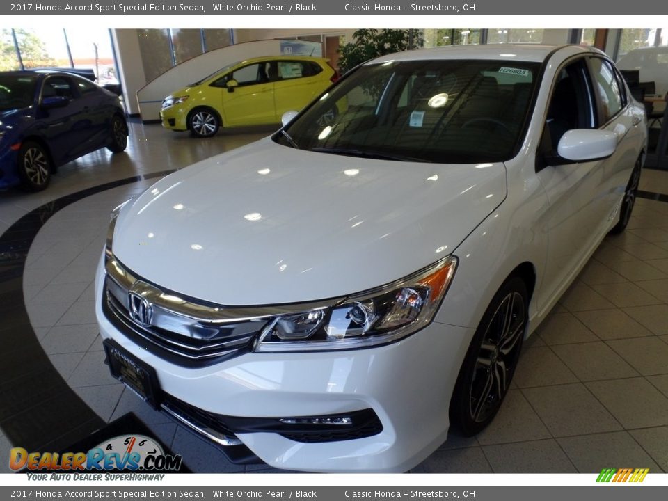 2017 Honda Accord Sport Special Edition Sedan White Orchid Pearl / Black Photo #1