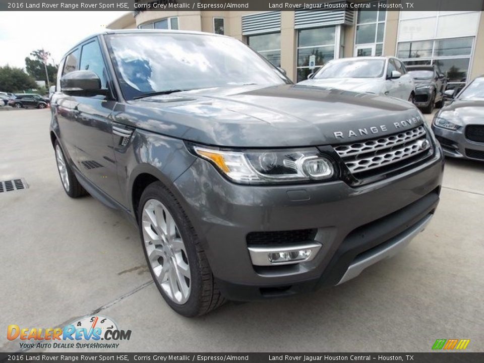 Front 3/4 View of 2016 Land Rover Range Rover Sport HSE Photo #2