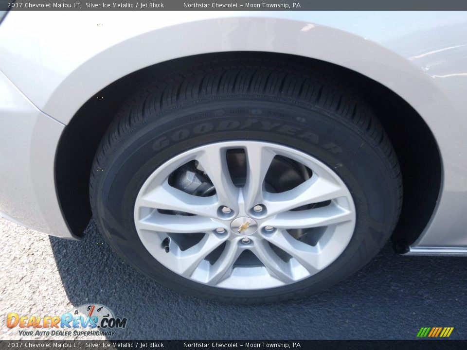 2017 Chevrolet Malibu LT Wheel Photo #9