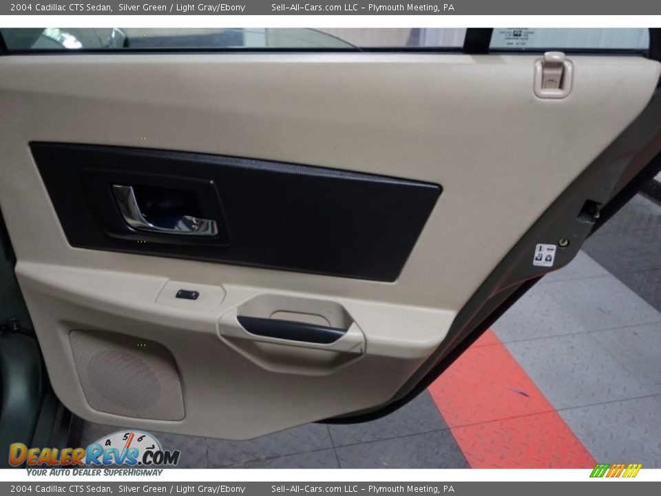 2004 Cadillac CTS Sedan Silver Green / Light Gray/Ebony Photo #16