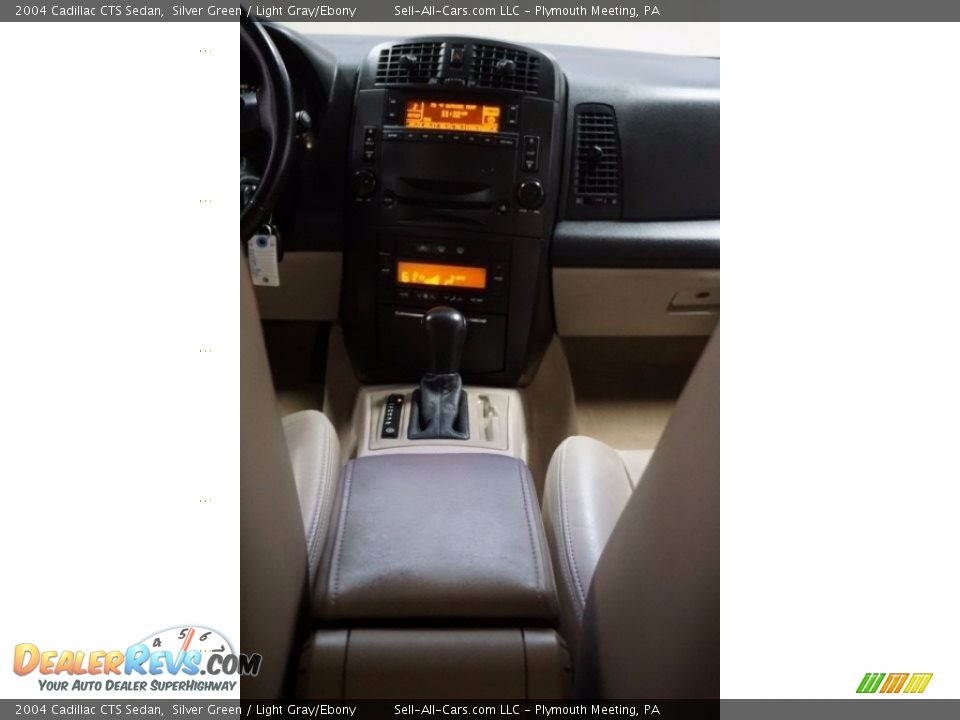 2004 Cadillac CTS Sedan Silver Green / Light Gray/Ebony Photo #26