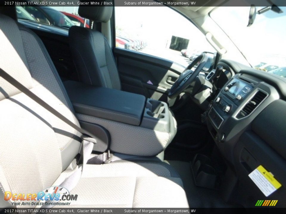 2017 Nissan TITAN XD S Crew Cab 4x4 Glacier White / Black Photo #3