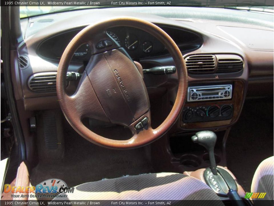 1995 Chrysler Cirrus LX Wildberry Pearl Metallic / Brown Photo #6