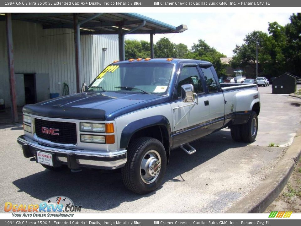 1994 GMC Sierra 3500 SL Extended Cab 4x4 Dually Indigo Metallic / Blue Photo #3