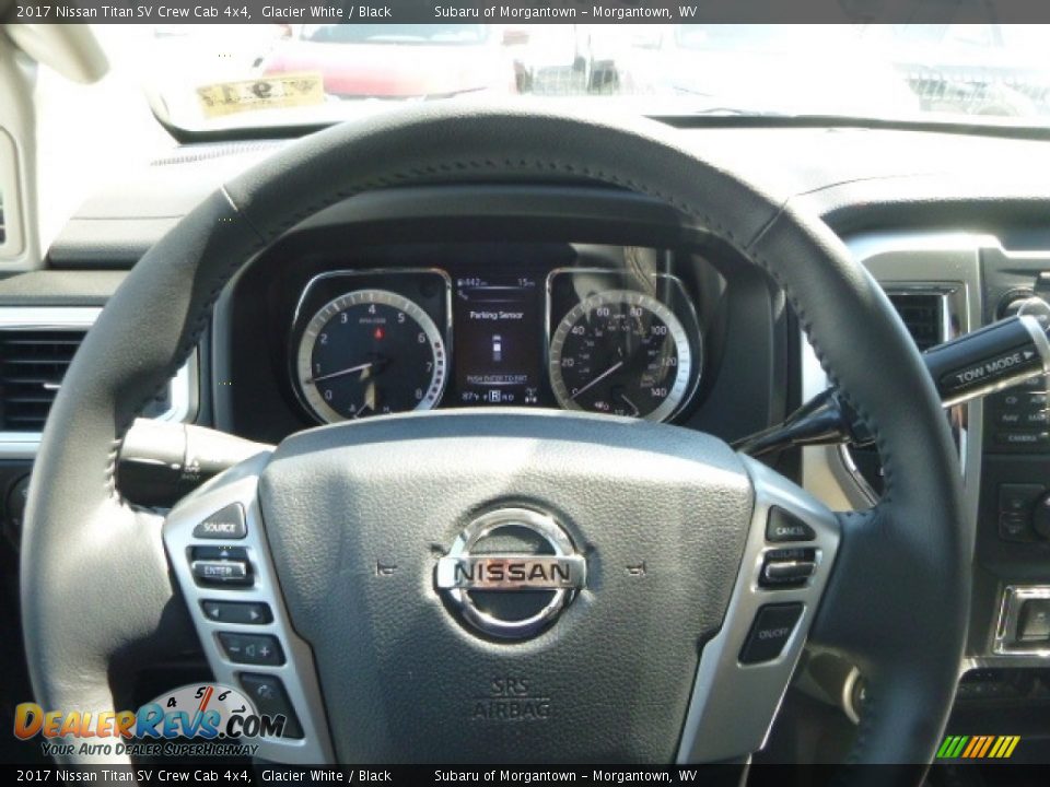 2017 Nissan Titan SV Crew Cab 4x4 Steering Wheel Photo #20