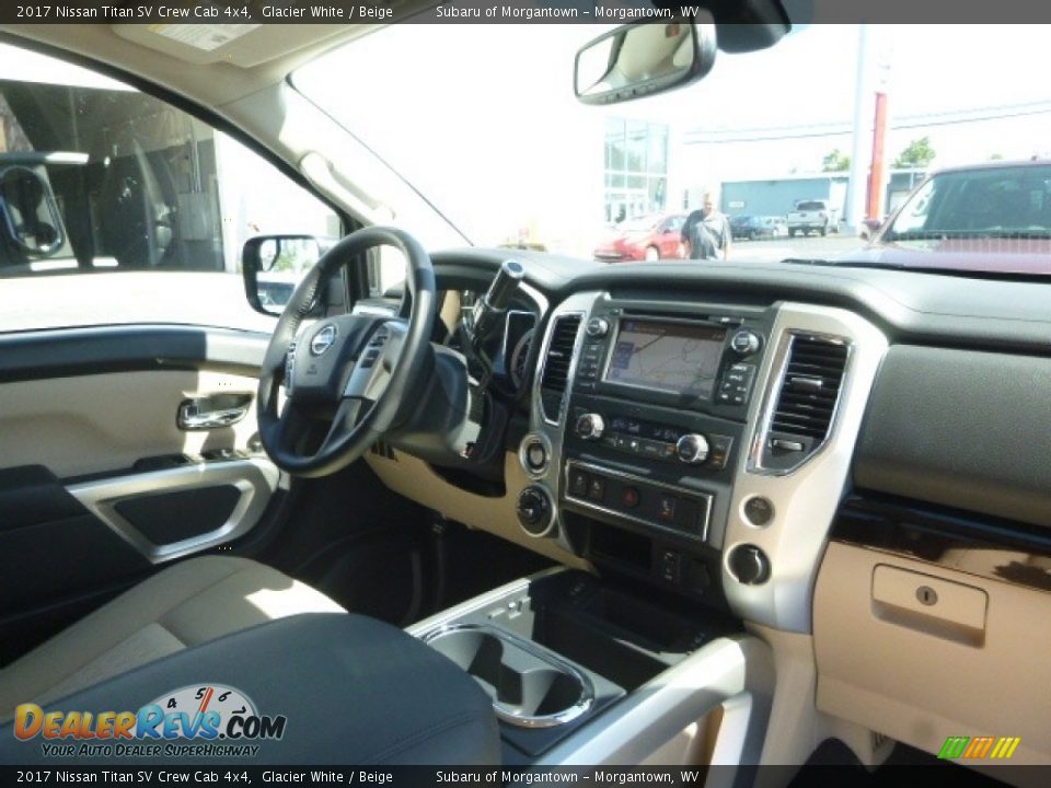 2017 Nissan Titan SV Crew Cab 4x4 Glacier White / Beige Photo #4