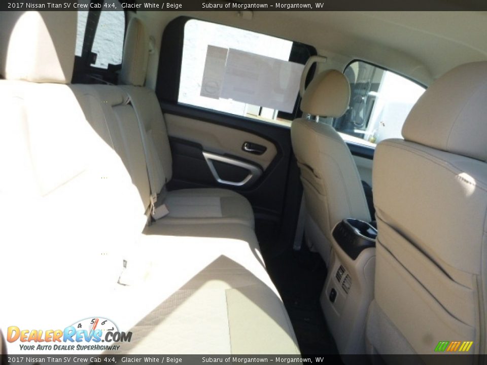 2017 Nissan Titan SV Crew Cab 4x4 Glacier White / Beige Photo #5