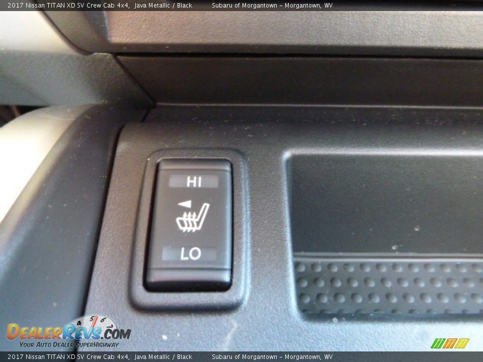 Controls of 2017 Nissan TITAN XD SV Crew Cab 4x4 Photo #19