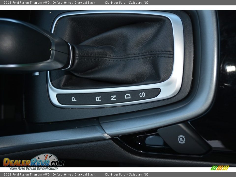 2013 Ford Fusion Titanium AWD Oxford White / Charcoal Black Photo #22