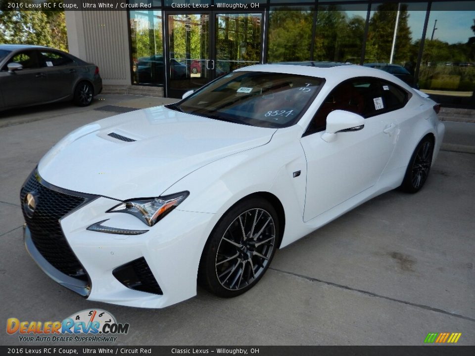 Front 3/4 View of 2016 Lexus RC F Coupe Photo #1