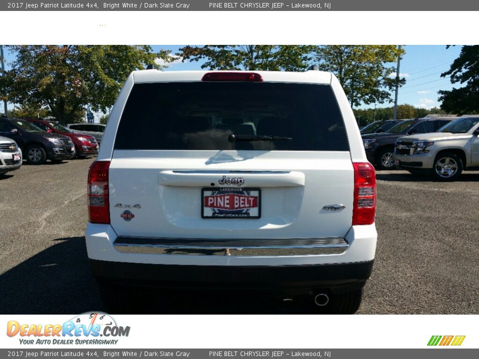 2017 Jeep Patriot Latitude 4x4 Bright White / Dark Slate Gray Photo #5