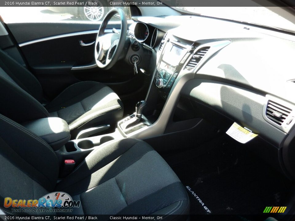 2016 Hyundai Elantra GT Scarlet Red Pearl / Black Photo #3