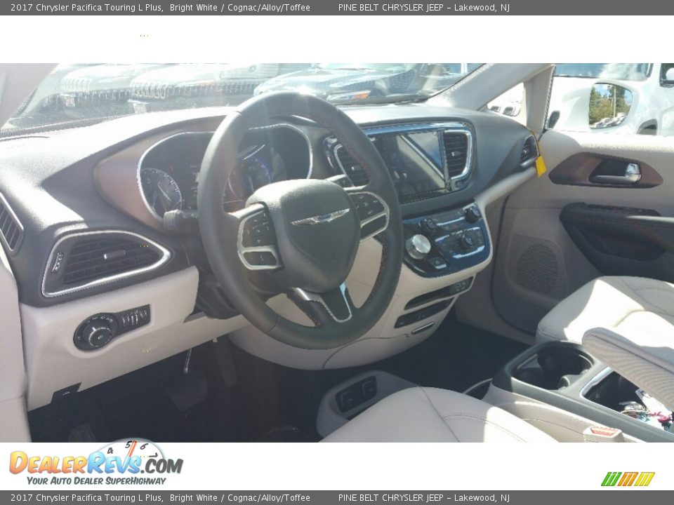 2017 Chrysler Pacifica Touring L Plus Bright White / Cognac/Alloy/Toffee Photo #9